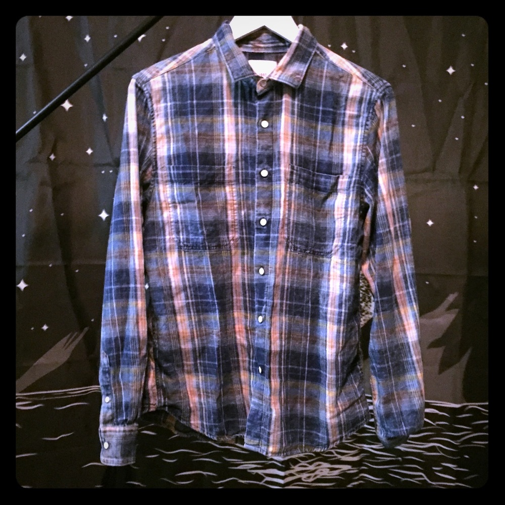 Men’s Blue Tan Plaid Flannel. Men’s Medium.